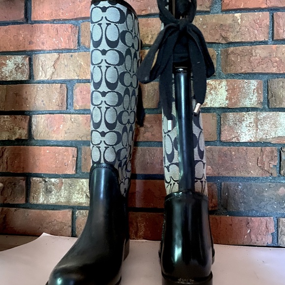 Coach boots - Picture 2 of 2